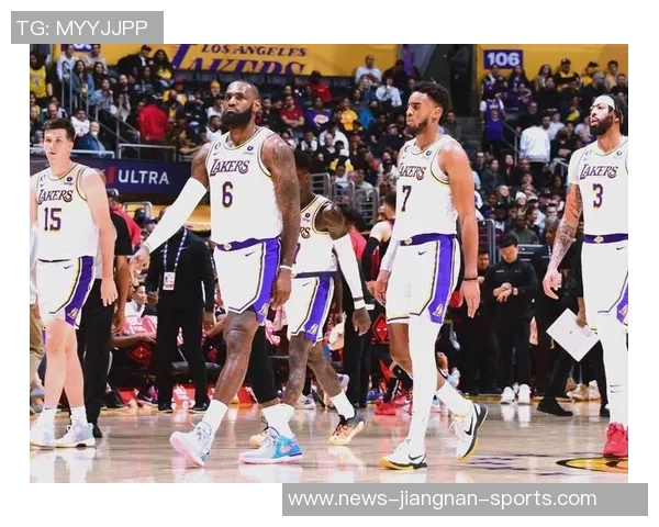 湖人训练营开局一周半磨合进度不如预期表现堪忧 湖人训练营开局一周半磨合进度不如预期表现堪忧